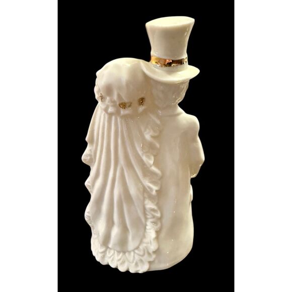 Bride and Groom Porcelain Figurine Wedding Cake Topper Vintage - Picture 6 of 7